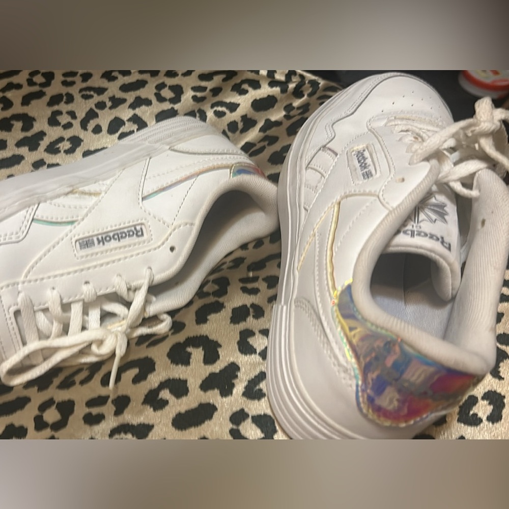 Women’s Reebok size 7